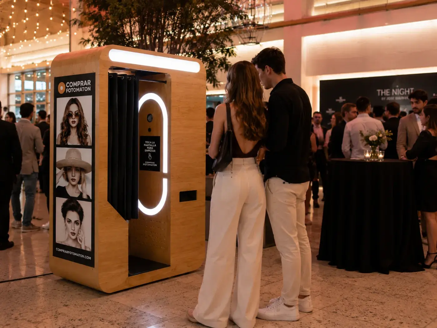 Fotomatón vending autónomo en un parque temático